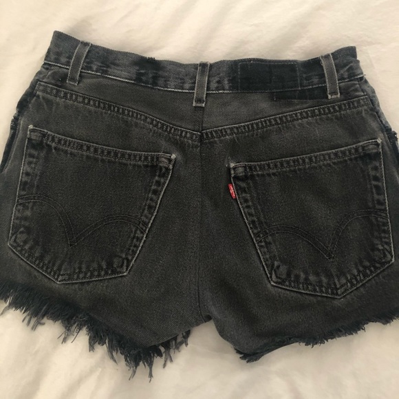 Dark Grey Mid Rise Vintage Levi Shorts - Picture 2 of 3